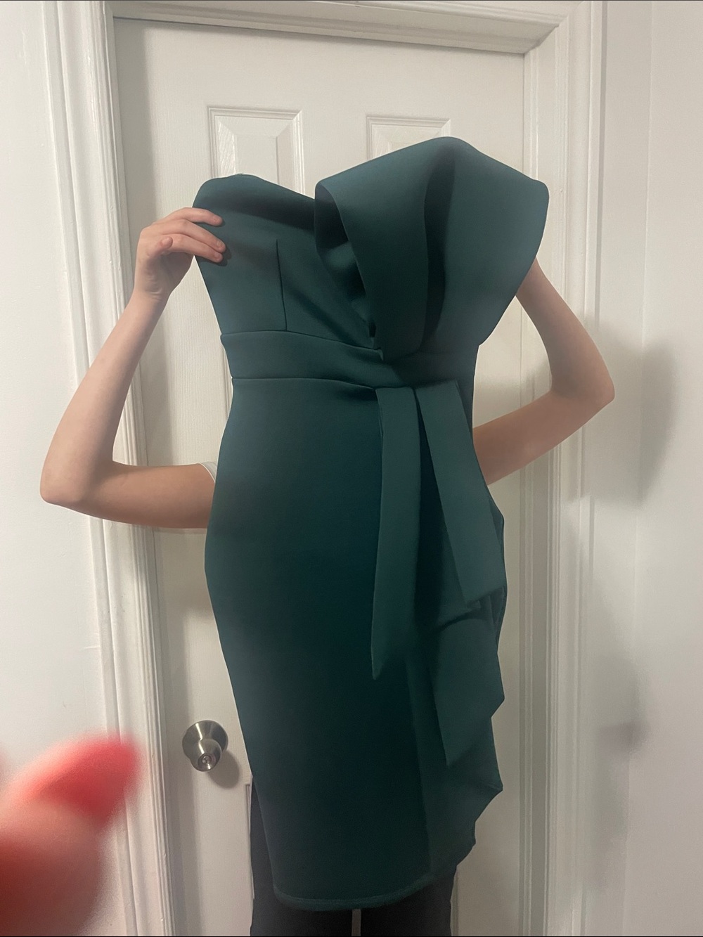 Strapless Dark Green Sculpted Bow Sheath Dress